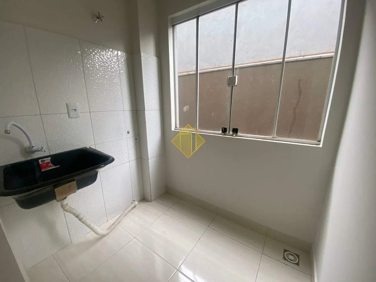 APARTAMENTO TÉRREO LOCALIZADO NO JARDIM PORTO ALEGRE EM TOLEDO - PARANÁ