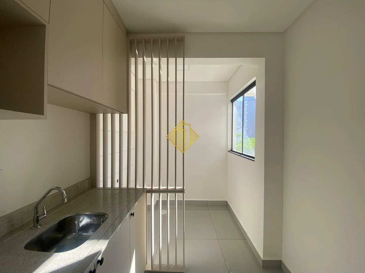 APARTAMENTO SEMI MOBILIADO BAIRRO TOCANTINS EM TOLEDO-PARANÁ