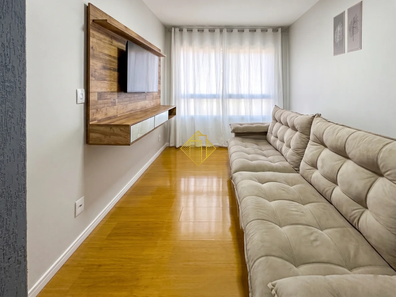 Apartamento à venda no Bairro Neva em Cascavel | 3 Quartos, 1 Suíte e 2 Vagas | Edifício Frankfurt