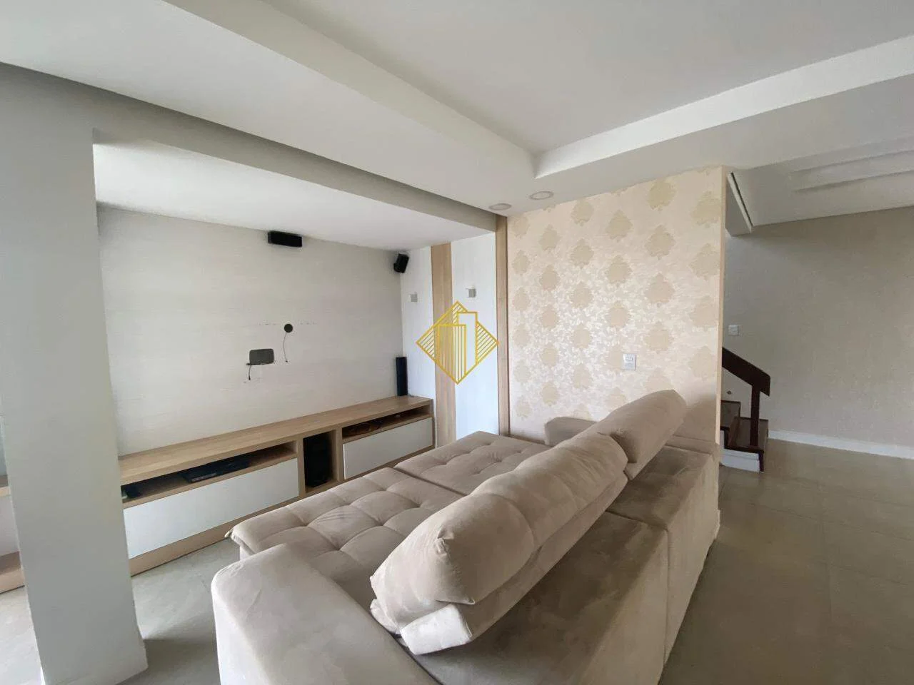 CASA ALTO PADRÃO DISPONIVEL PARA LOCAÇÃO SEMI IMOBILIADA TOLEDO - PARANÁ