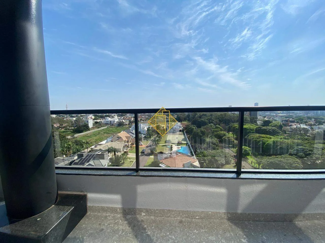 APARTAMENTO COM SUÍTE PARA LOCAÇÃO NO JARDIM LA SALLE EM TOLEDO/PARANÁ