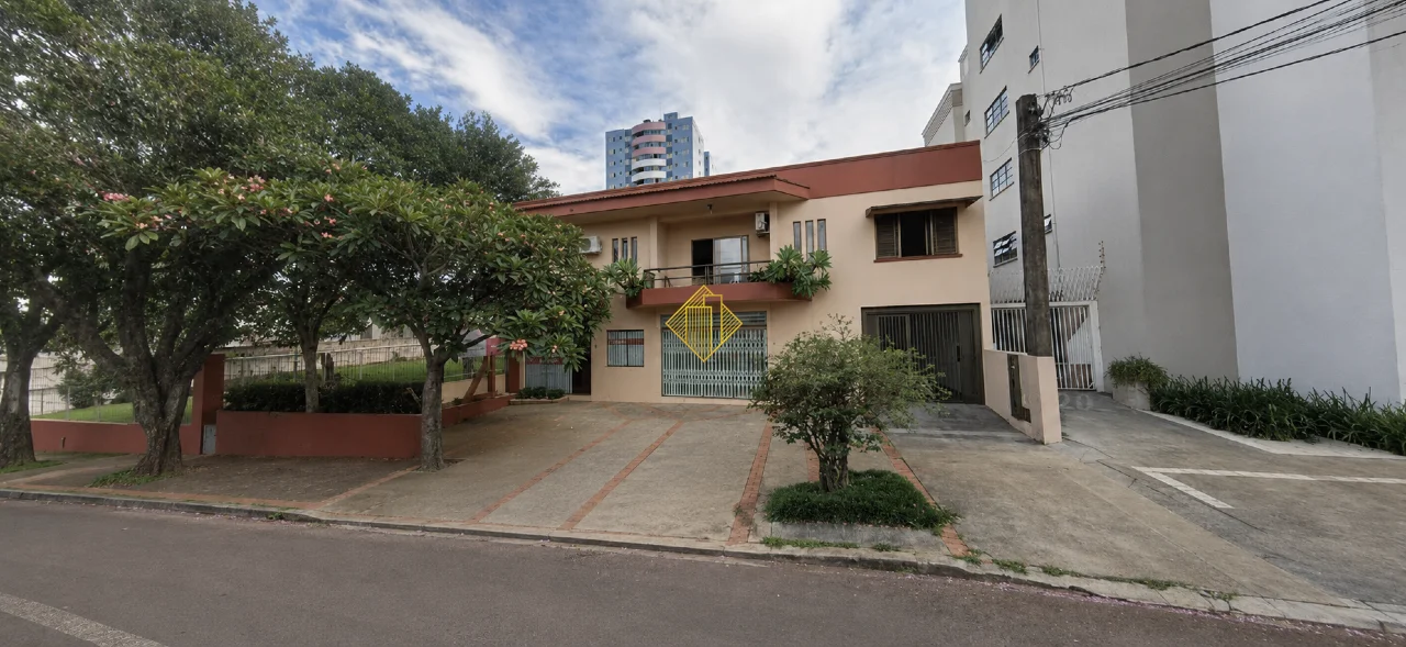 Ponto comercial à venda, 3 quartos, 1 suíte, 3 vagas, Centro - Cascavel/PR