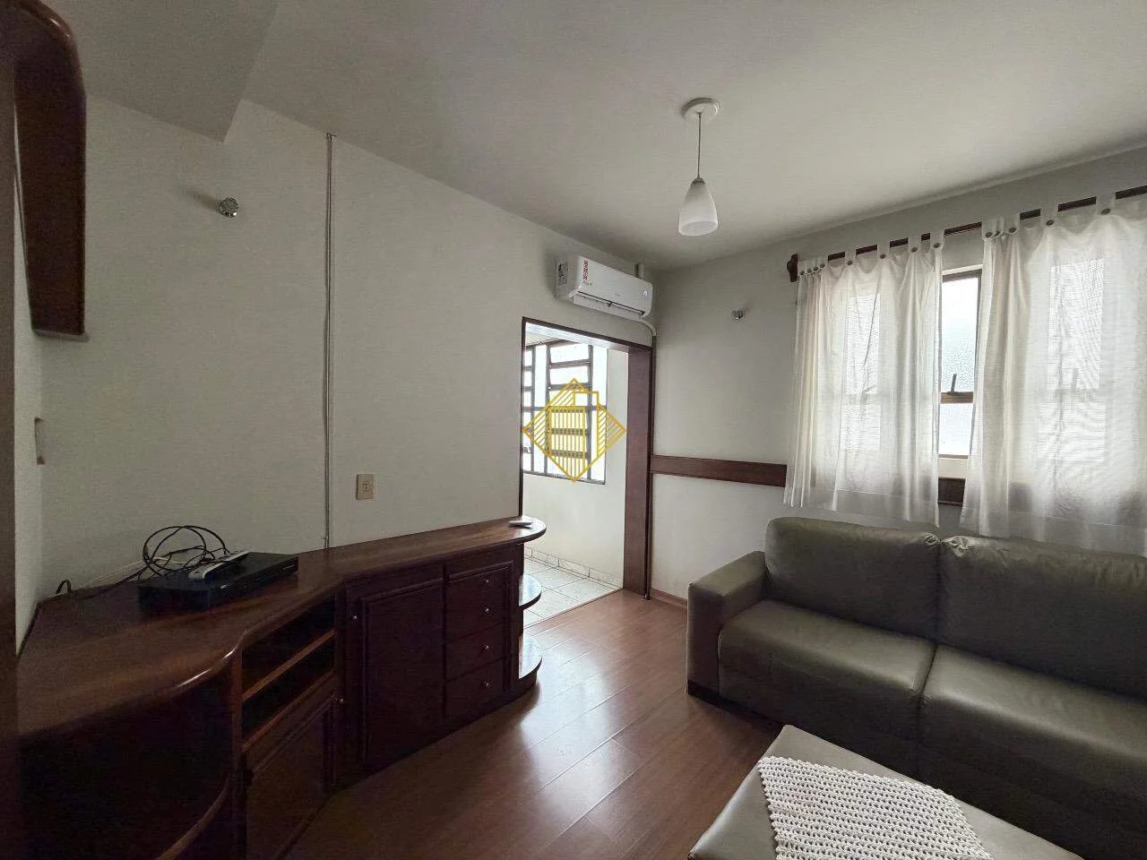 Ponto comercial à venda, 3 quartos, 1 suíte, 3 vagas, Centro - Cascavel/PR