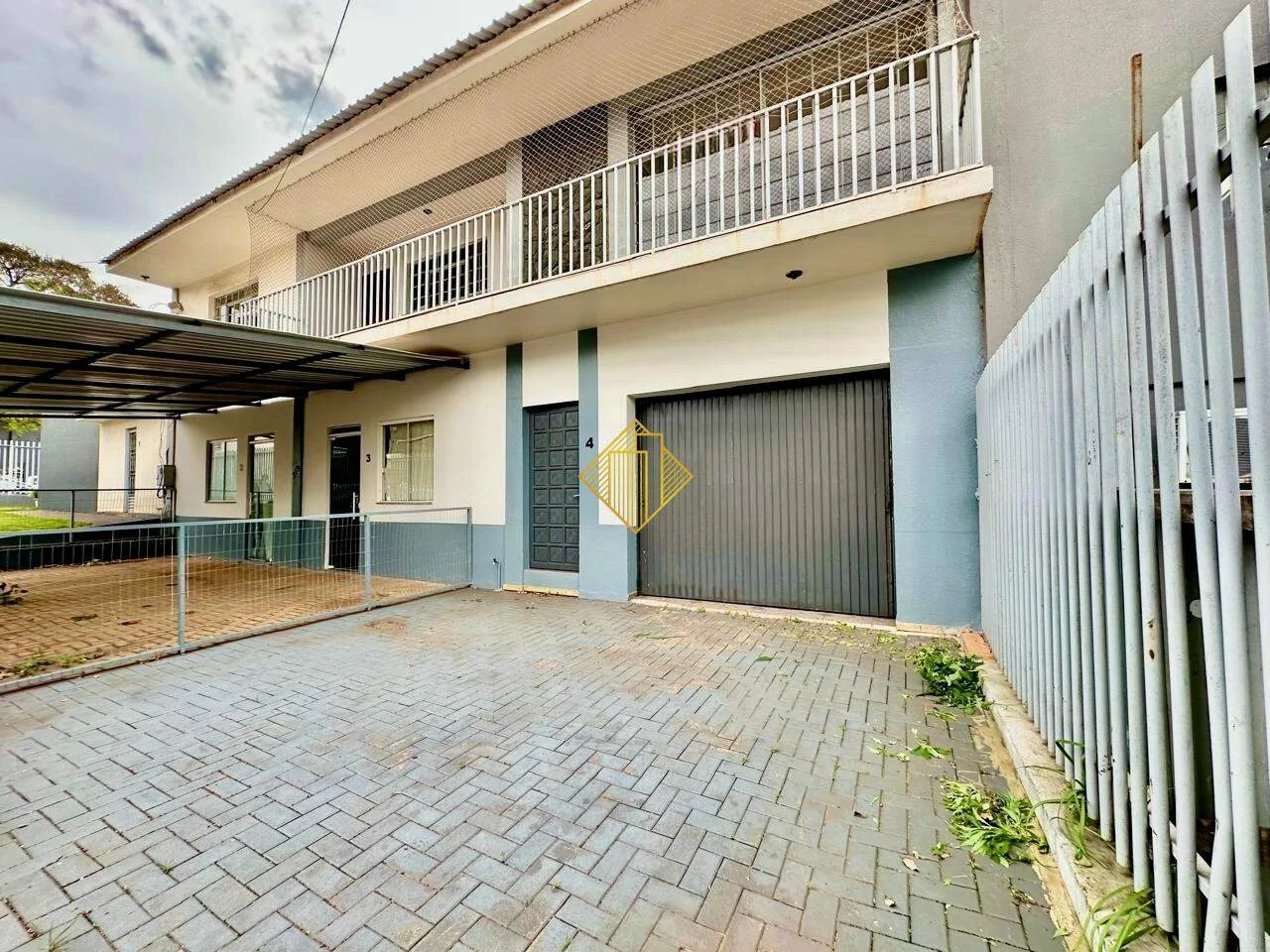 Sobrado para aluguel, 4 quartos, 1 suíte, 4 vagas, Santa Cruz - Cascavel/PR