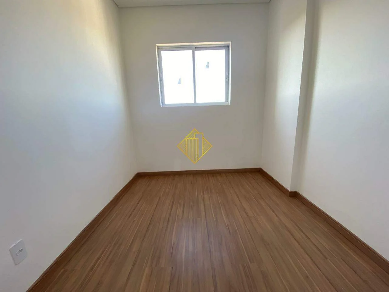 APARTAMENTO NA INDUSTRIAL EM TOLEDO-PARANÁ