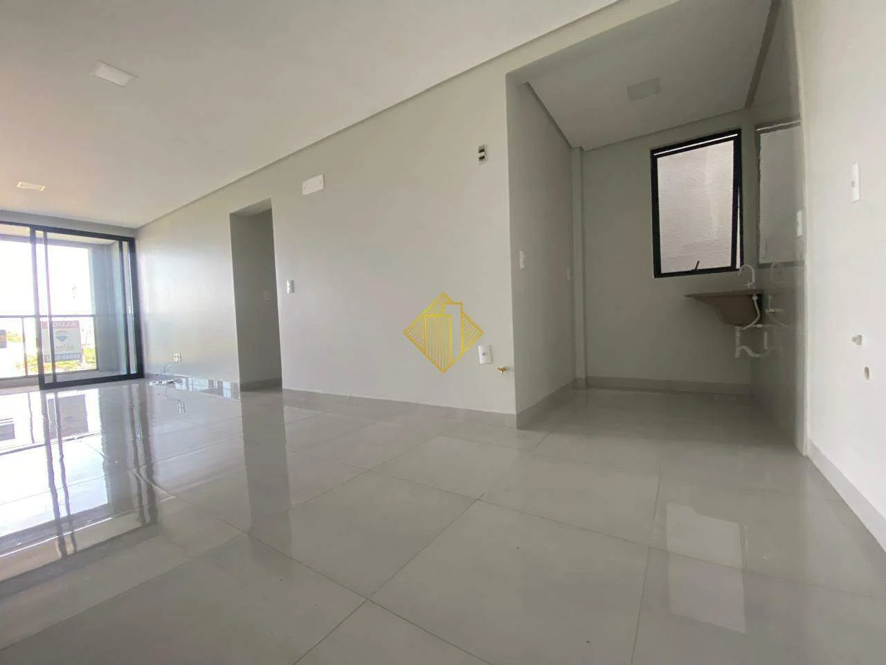 APARTAMENTO COM DOIS QUARTOS PARA LOCAÇÃO - JARDIM GISELA- TOLEDO/PARANÁ