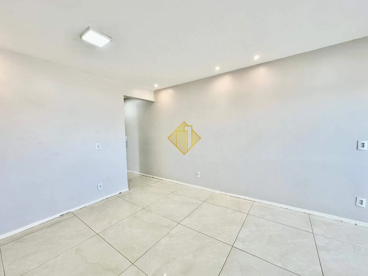 Apartamento para aluguel, 3 quartos, 1 suíte, 2 vagas, Neva - Cascavel/PR