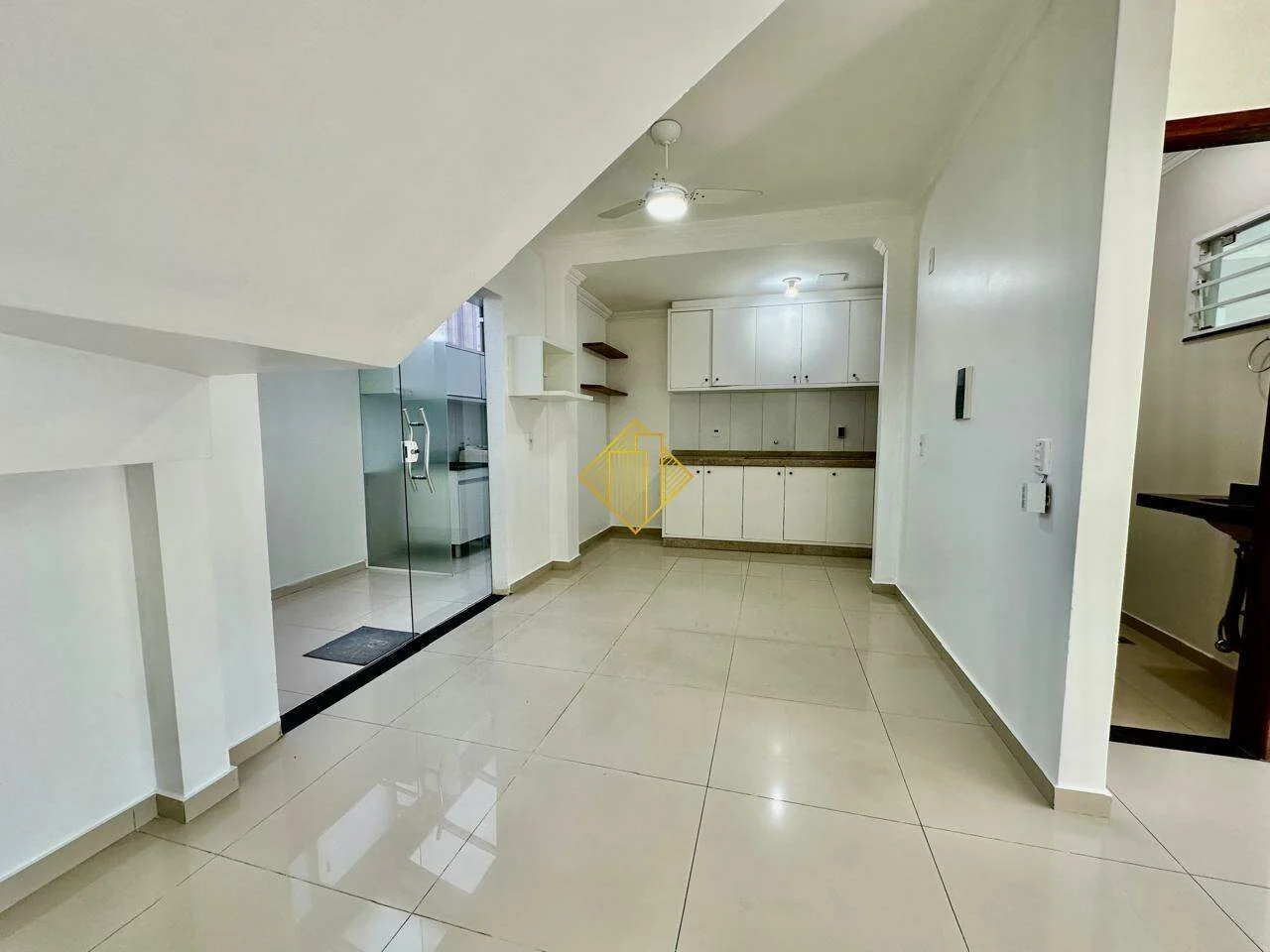 Sobrado para aluguel, 3 quartos, 1 suíte, 2 vagas, Pioneiros Catarinenses - Cascavel/PR
