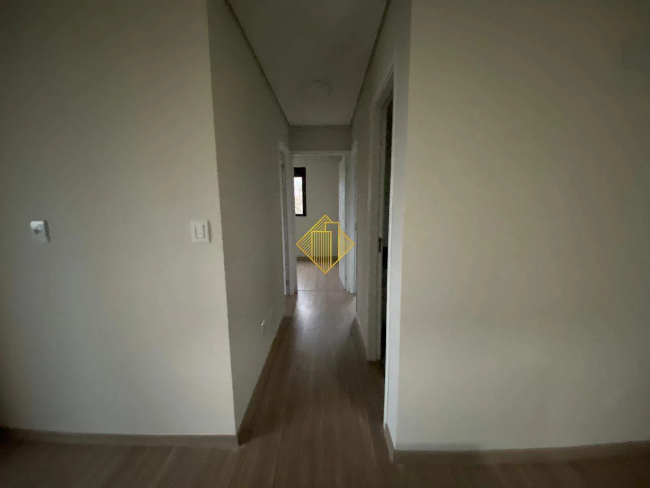 APARTAMENTO COM 3 QUARTOS PARA LOCAÇÃO NO BAIRRO TOCANTINS - TOLEDO/PARANÁ