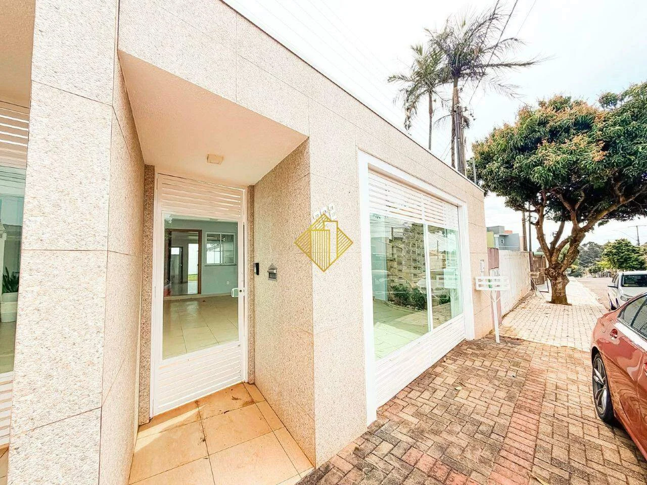 Sobrado à venda, 3 quartos, 1 suíte, 2 vagas, Parque Verde - Cascavel/PR