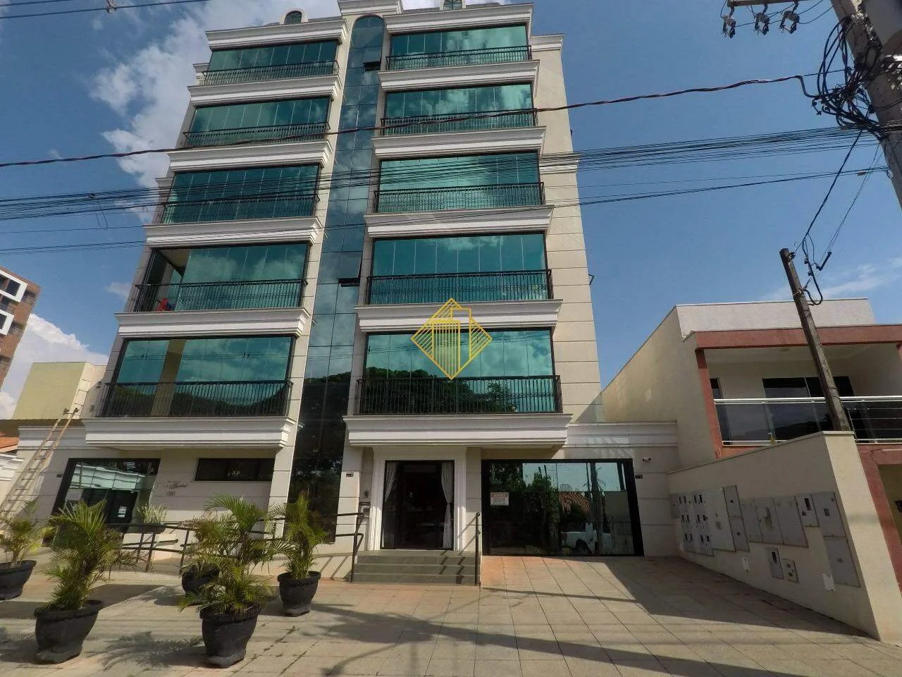 Apartamento à venda, 3 quartos, 3 suítes, 2 vagas, Vila Industrial - Toledo/PR