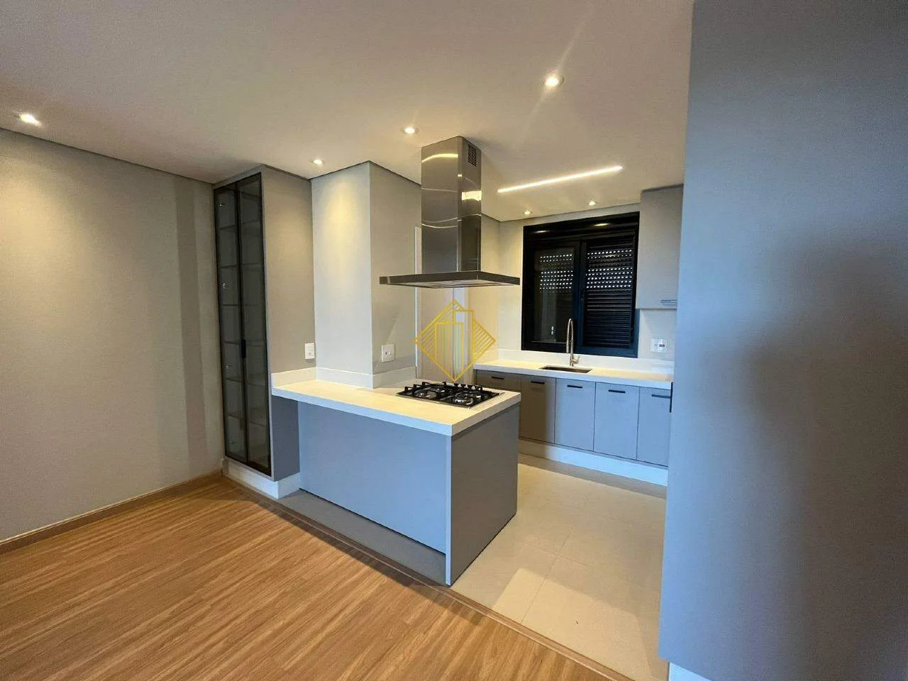APARTAMENTO PRÓXIMO AO LAGO MUNICIPAL EM TOLEDO PARANÁ