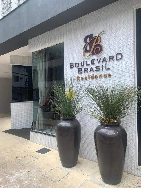 Apartamento à venda, 3 suítes, 3 vagas, Centro - Balneário Camboriú/SC