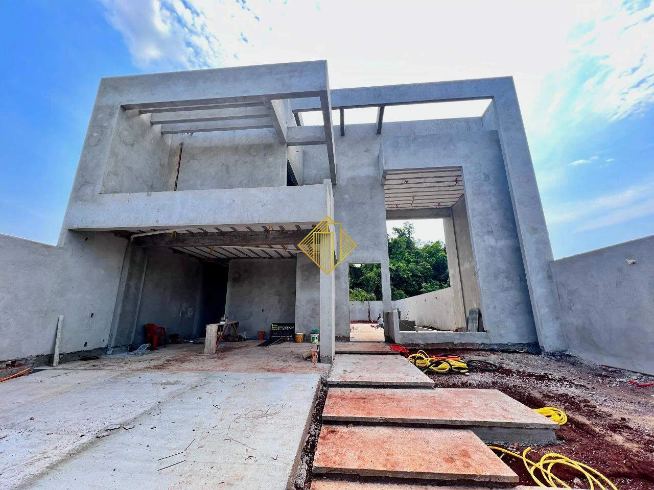 Sobrado à venda, 3 quartos, 3 suítes, 4 vagas, Jardim Pancera - Toledo/PR