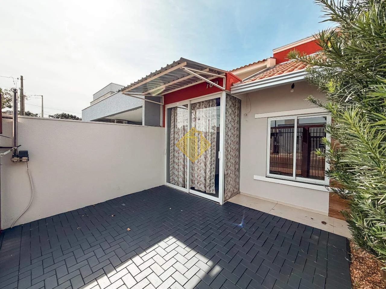 *** CASA SEMI-MOBILIADA PARA LOCAÇÃO NO JARDIM COOPAGRO EM TOLEDO - PARANÁ***