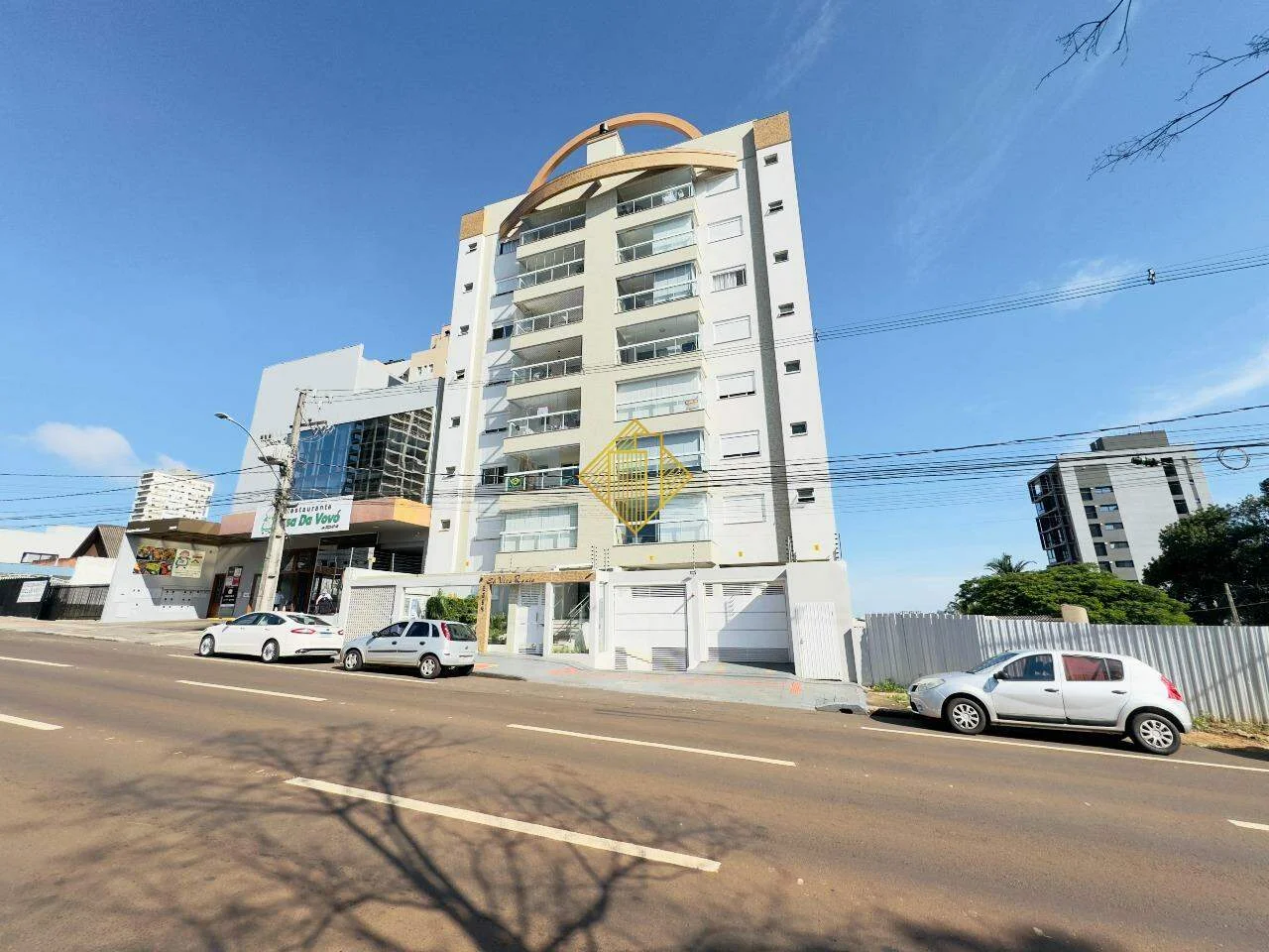 Apartamento à venda, 2 quartos, 1 suíte, 2 vagas, Centro - Cascavel/PR