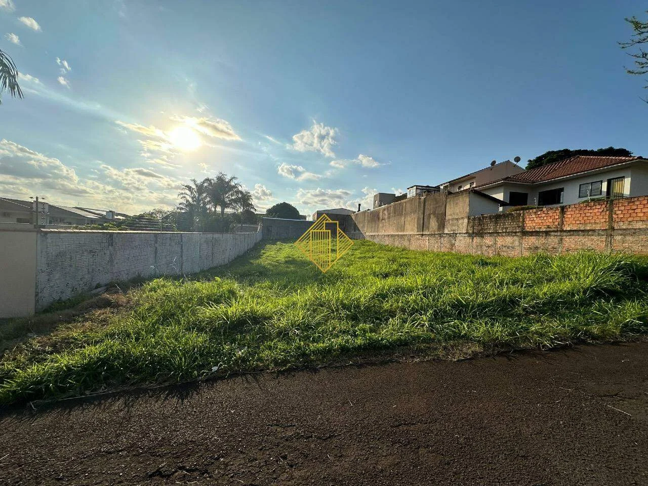 TERRENO NO BAIRRO COUNTRY - CASCAVEL/PR