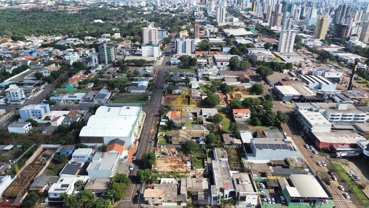TERRENO NO CENTRO DE CASCAVEL/PR