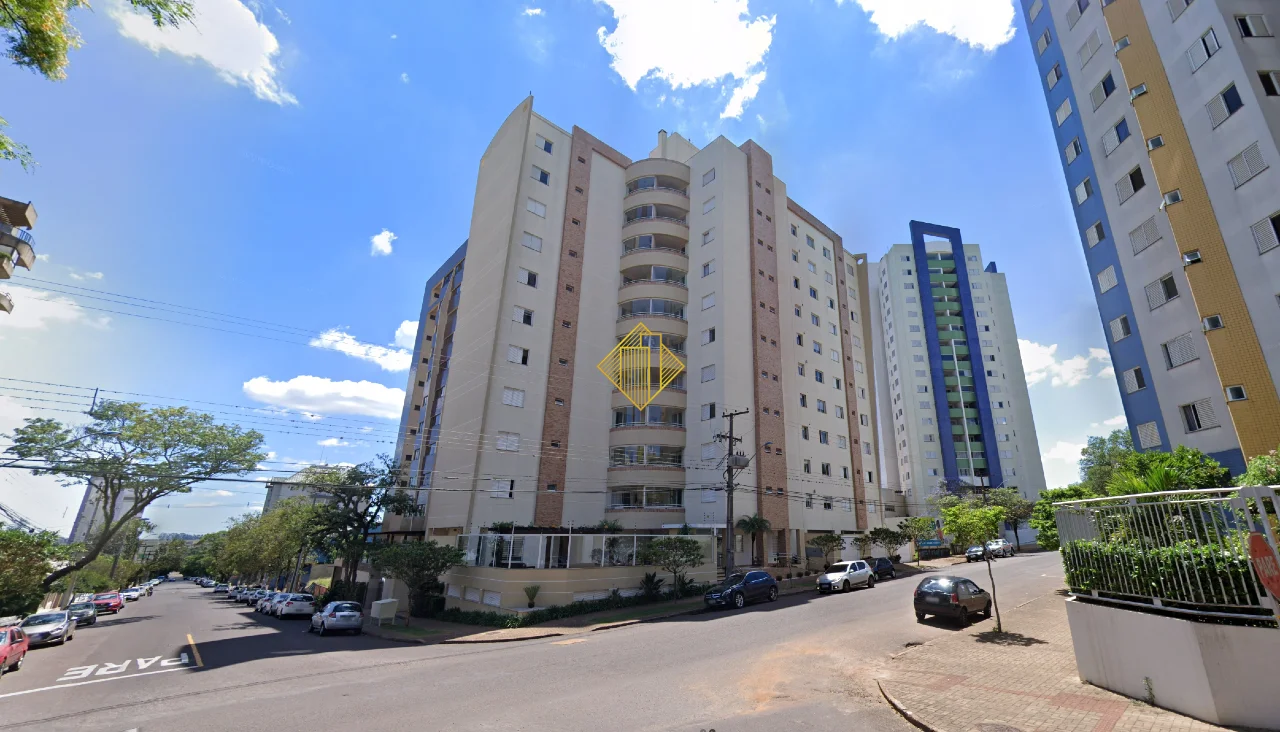 Aluga-se Apartamento de Alto Padrão no Centro
