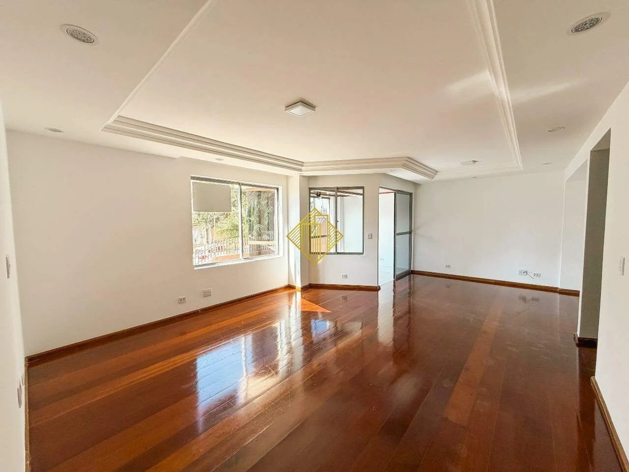 Apartamento com suíte + 3 quartos no Bairro Country