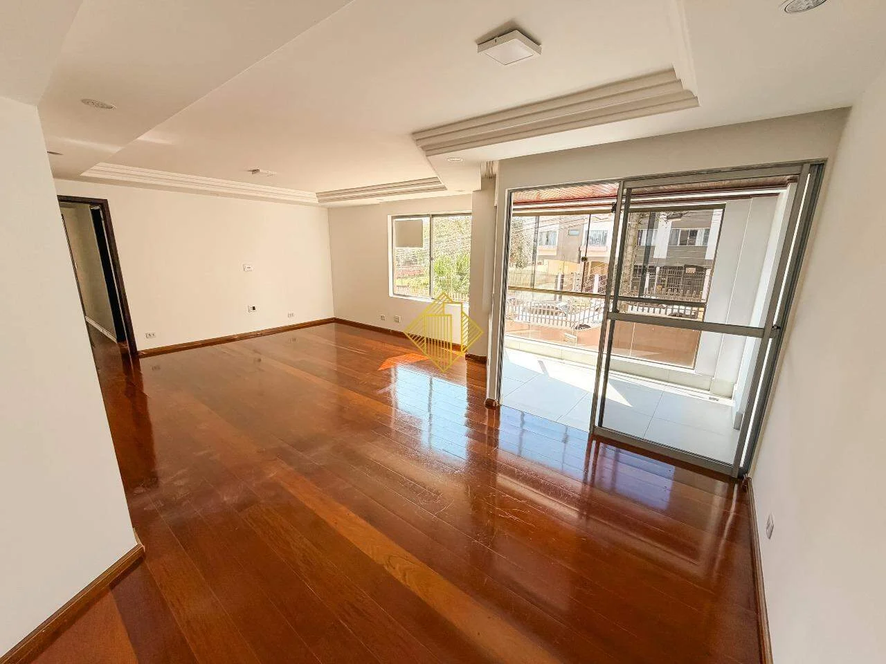 Apartamento com suíte + 3 quartos no Bairro Country