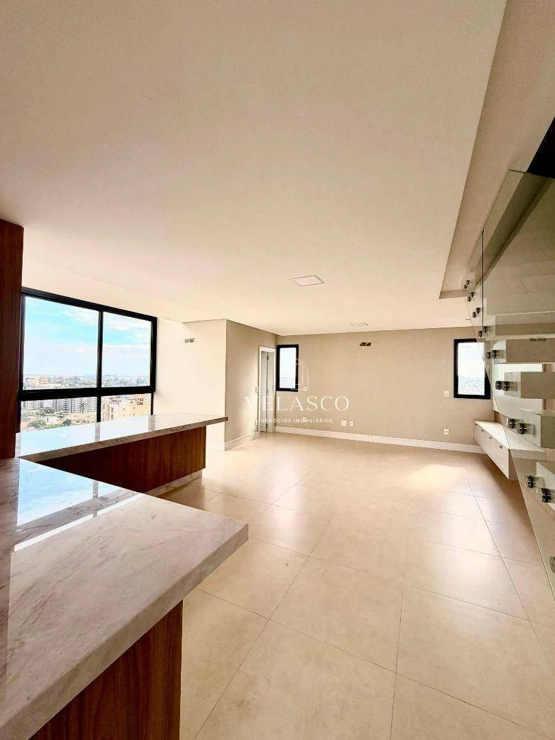 Apartamento Duplex semi-mobiliado, com 3 suítes à venda. próximo ao Centro de Cascavel.
