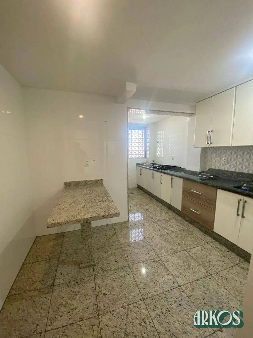 Apartamento Duplex com 3 dormitórios à venda, 125 m² por R$ 795.000,00 - Centro - Cascavel/PR