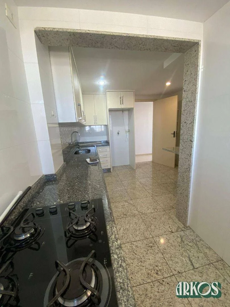 Apartamento Duplex com 3 dormitórios à venda, 125 m² por R$ 795.000,00 - Centro - Cascavel/PR