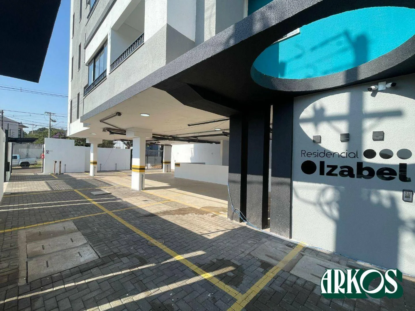 Exclusividade e Amplitude: Magnífico Duplex a Duas Quadras da Av. Brasil