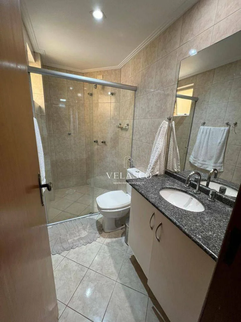 Apartamento com 3 dormitórios à venda, 110 m² por R$ 735.000,00 - Centro - Cascavel/PR
