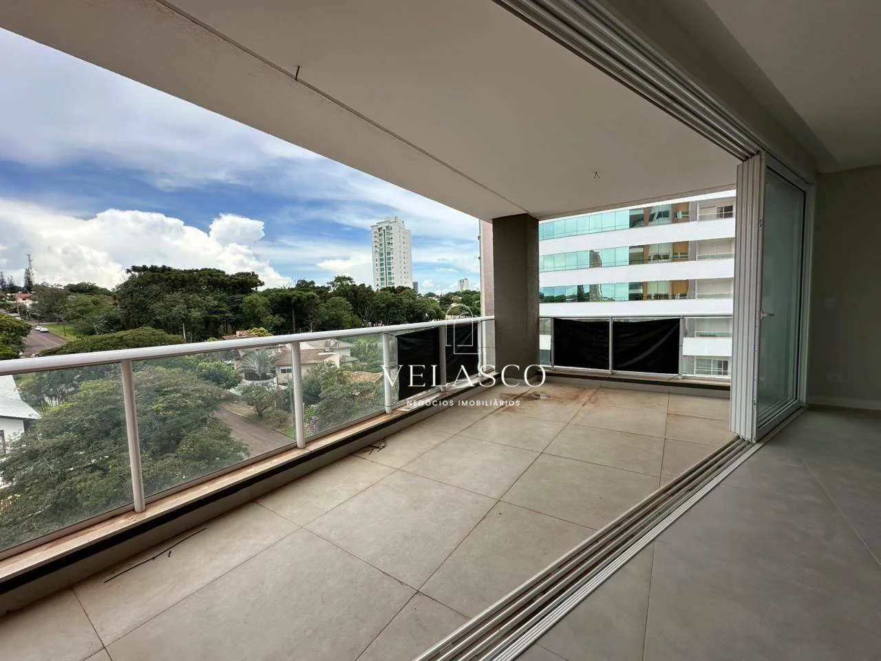Apartamento com 3 dormitórios à venda, 156 m² por R$ 1.700.000,00 - Country - Cascavel/PR