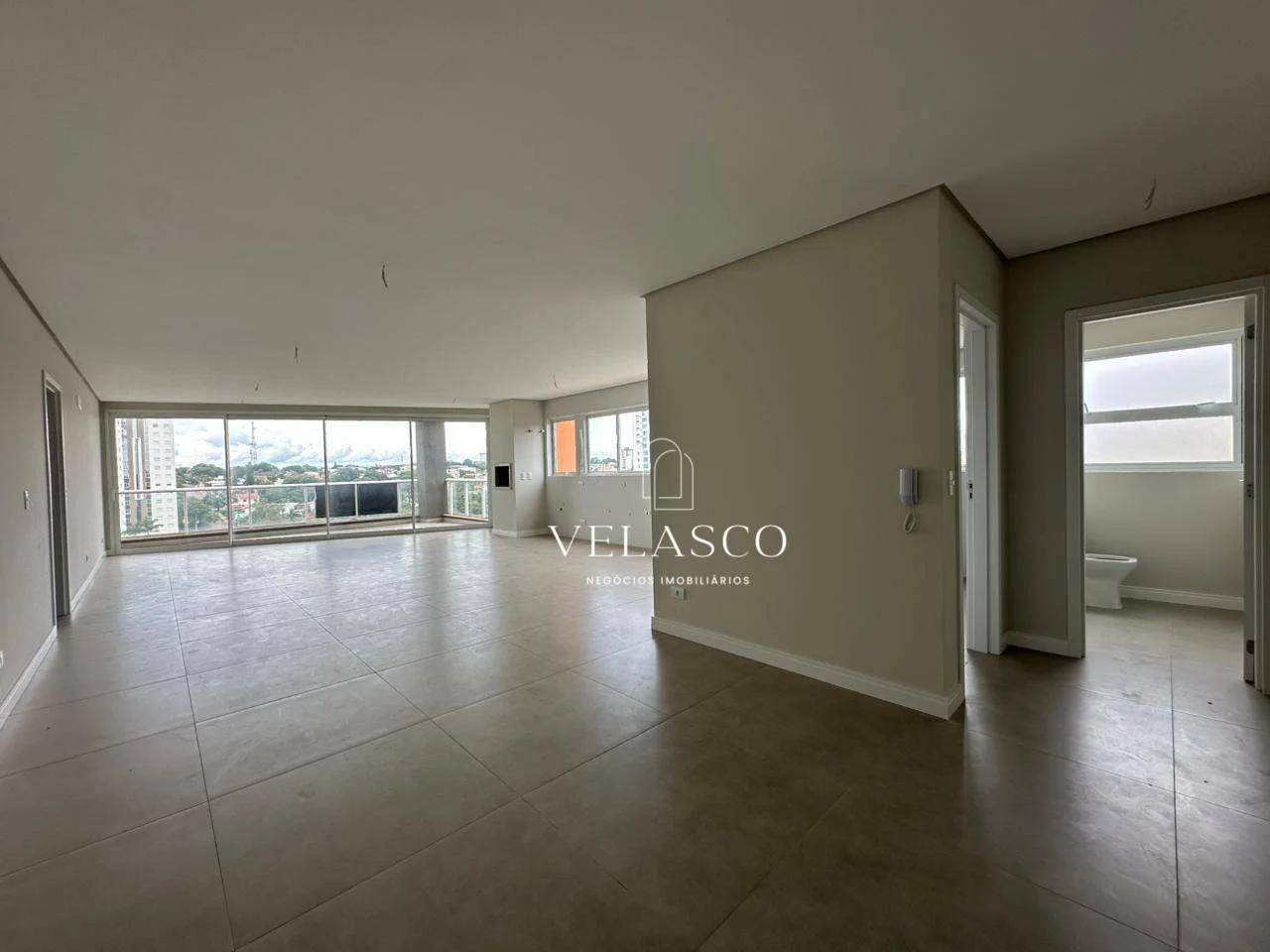 Apartamento com 3 dormitórios à venda, 156 m² por R$ 1.700.000,00 - Country - Cascavel/PR