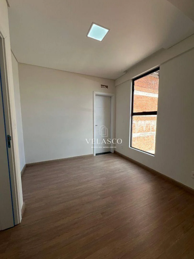 Apartamento com 3 dormitórios à venda, 126 m² por R$ 1.400.000,00 - Centro - Cascavel/PR