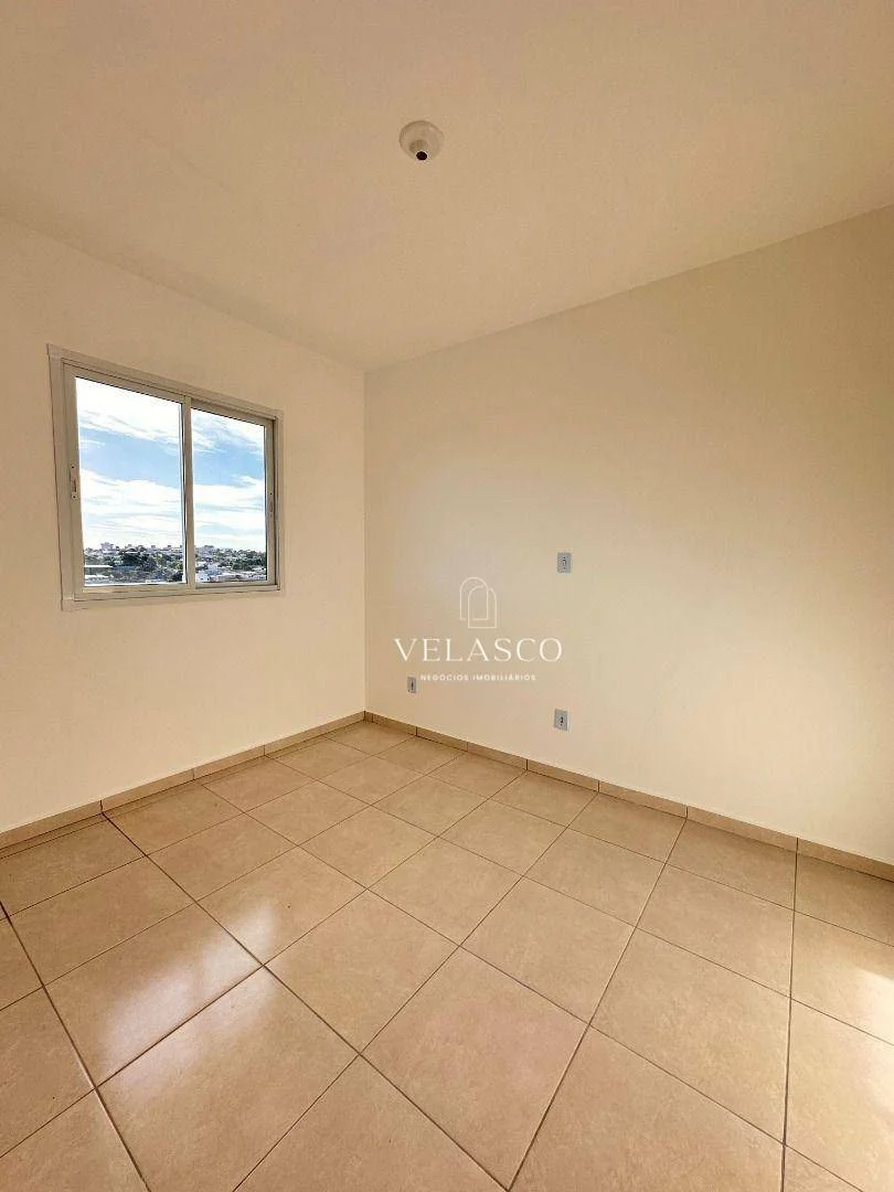 Apartamento com 2 dormitórios à venda, 59 m² por R$ 300.000,00 - Santo Onofre - Cascavel/PR