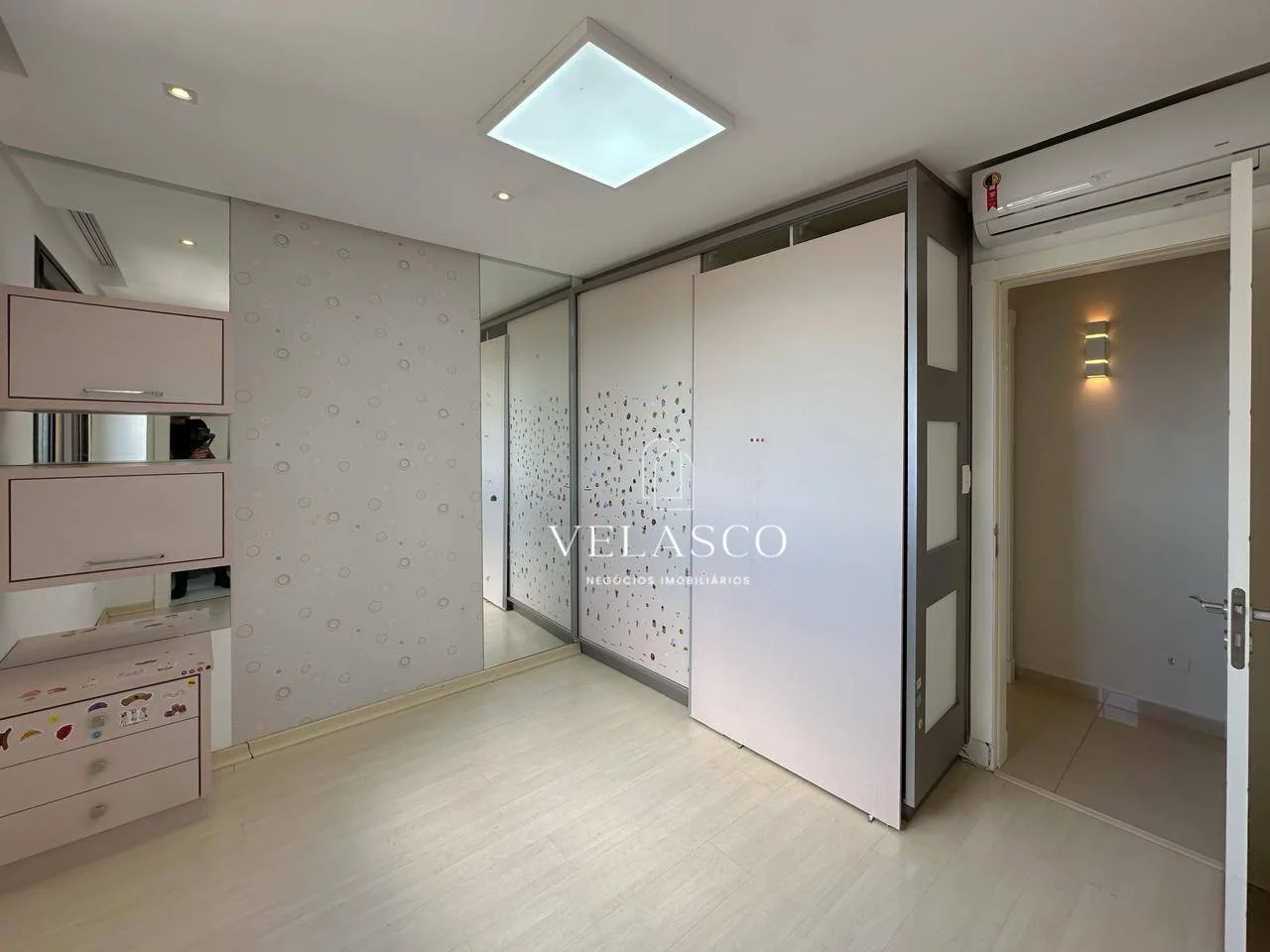 Apartamento com 3 dormitórios à venda, 169 m² por R$ 1.649.000 - Centro - Cascavel/PR