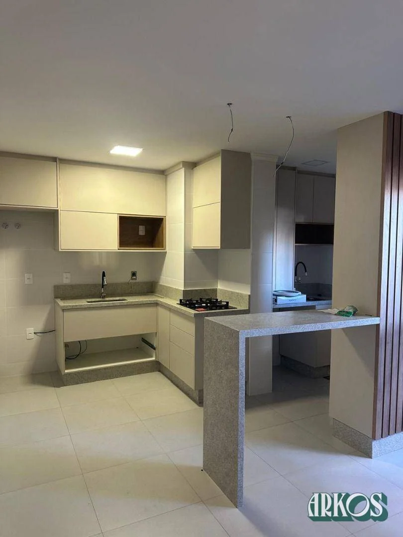 Apartamento com 2 dormitórios à venda, 68 m² por R$ 710.000,00 - Centro - Cascavel/PR