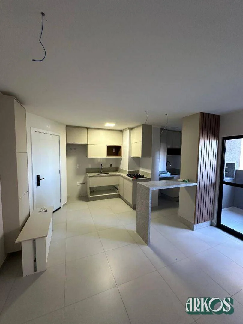 Apartamento com 2 dormitórios à venda, 68 m² por R$ 710.000,00 - Centro - Cascavel/PR