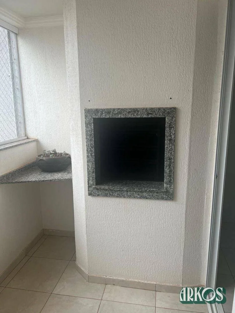 Apartamento com 3 dormitórios à venda, 81 m² por R$ 330.000,00 - Pacaembu - Cascavel/PR