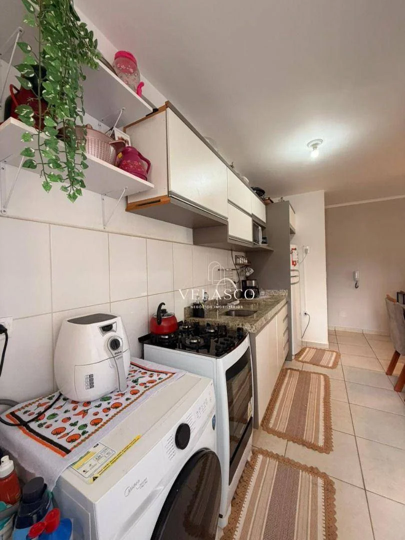 Apartamento com 3 dormitórios à venda, 60 m² por R$ 295.000 - Universitário - Cascavel/PR