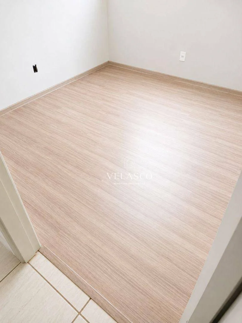Apartamento com 2 dormitórios à venda, 45 m² por R$ 200.000 - Floresta - Cascavel/PR