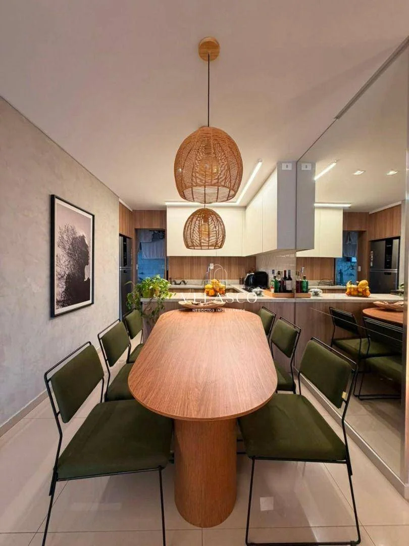 Apartamento com 2 dormitórios à venda, 77 m² por R$ 695.000,00 - Centro - Cascavel/PR