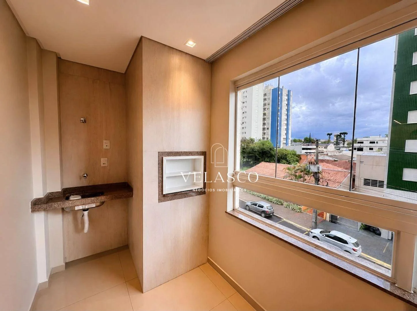 Apartamento com 2 dormitórios à venda, 77 m² por R$ 695.000,00 - Centro - Cascavel/PR