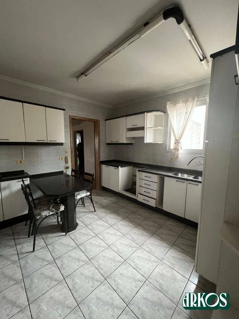 Apartamento com 4 dormitórios à venda, 128 m² por R$ 553.500 - Centro - Cascavel/PR