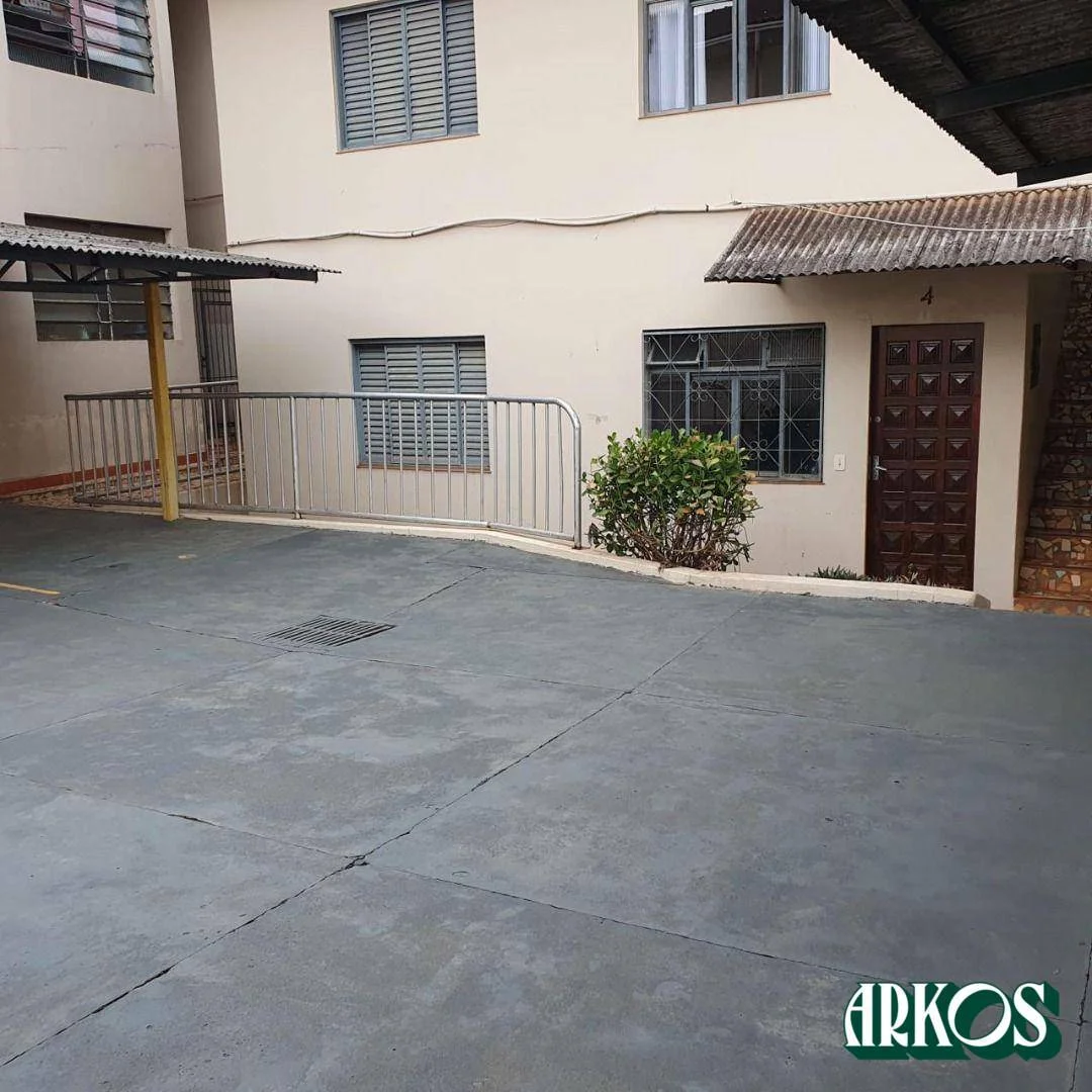 Apartamento a 3 quadras do Shopping Catuai