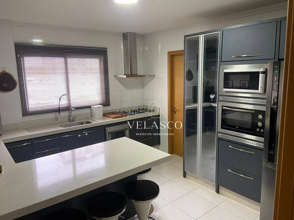 Apartamento com 3 dormitórios semimobiliado à venda, 121 m² por R$ 990.000 - Centro - Cascavel/PR