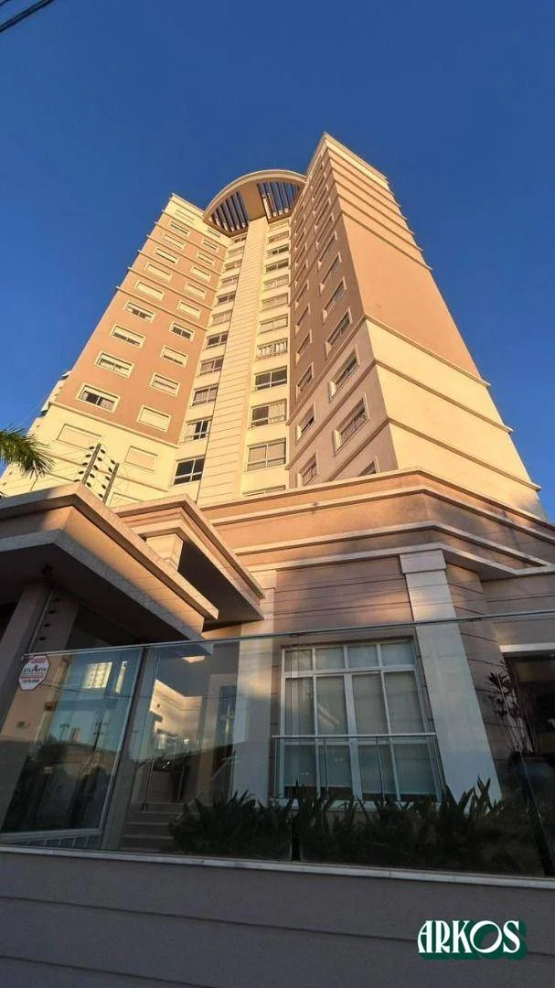 Apartamento com 3 dormitórios à venda, 87 m² por R$ 800.000,00 - Centro - Cascavel/PR