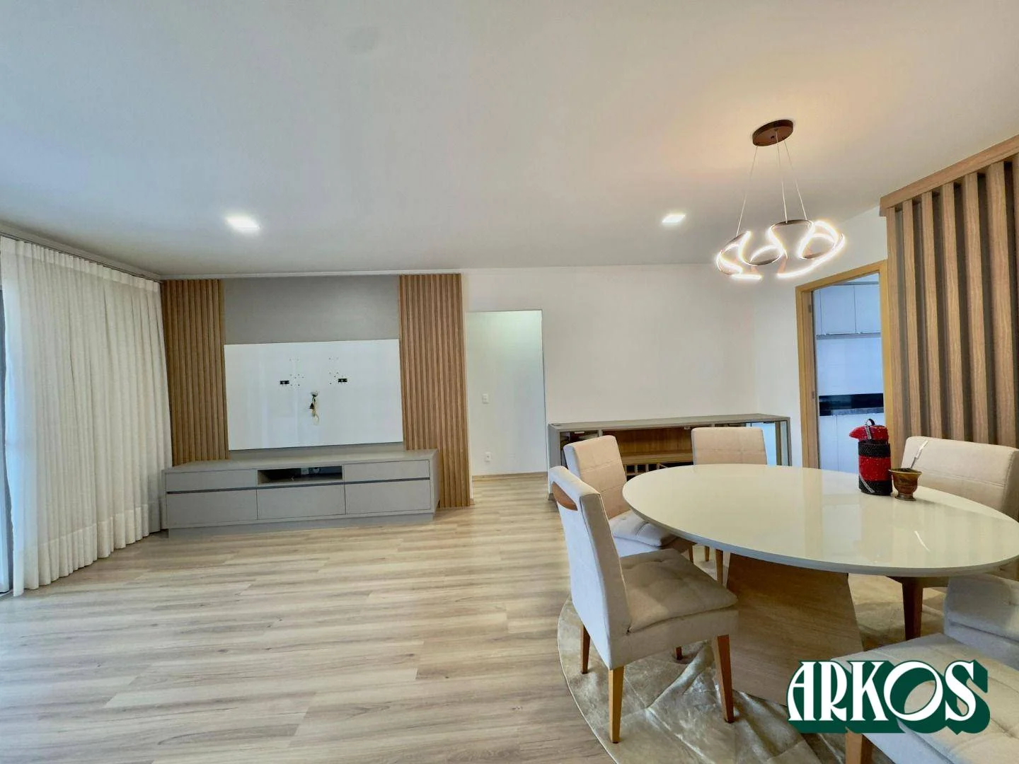 Apartamento com 3 dormitórios à venda, 192 m² por R$ 1.490.000,00 - Centro - Cascavel/PR