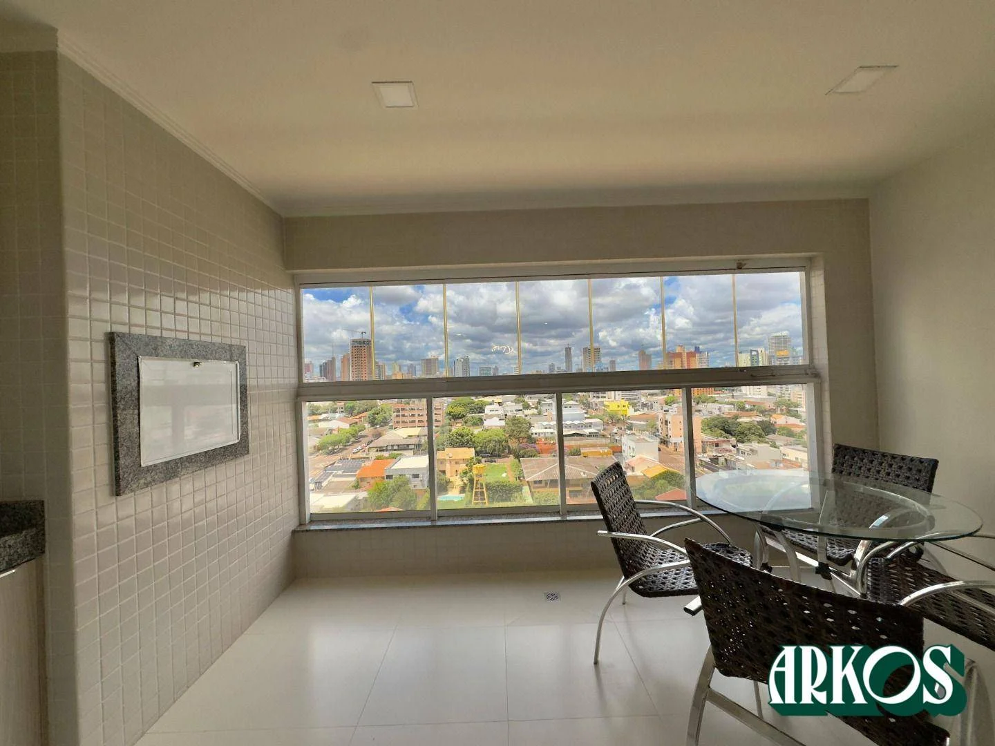 Apartamento com 3 dormitórios à venda, 192 m² por R$ 1.490.000,00 - Centro - Cascavel/PR