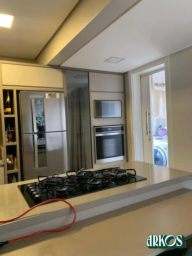 Apartamento com 3 dormitórios à venda, 106 m² por R$ 890.000,00 - Centro - Cascavel/PR