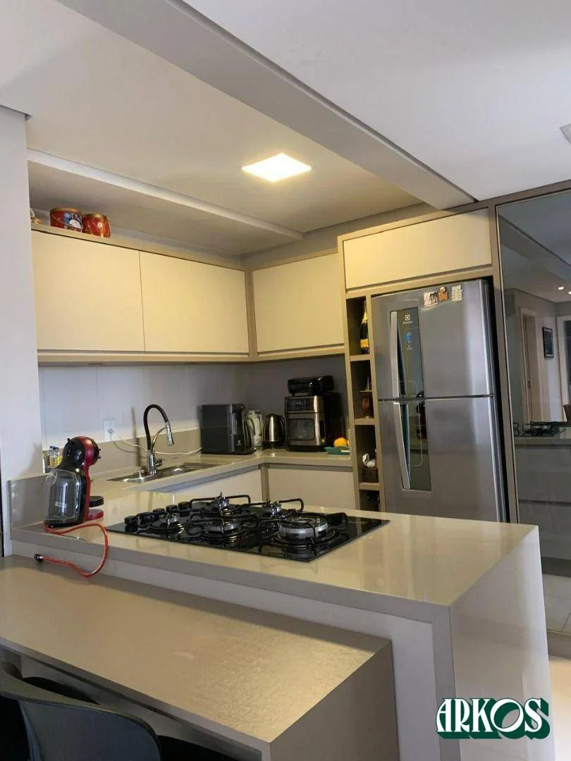 Apartamento com 3 dormitórios à venda, 106 m² por R$ 890.000,00 - Centro - Cascavel/PR